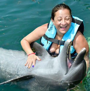 Meet your Posher, Denise